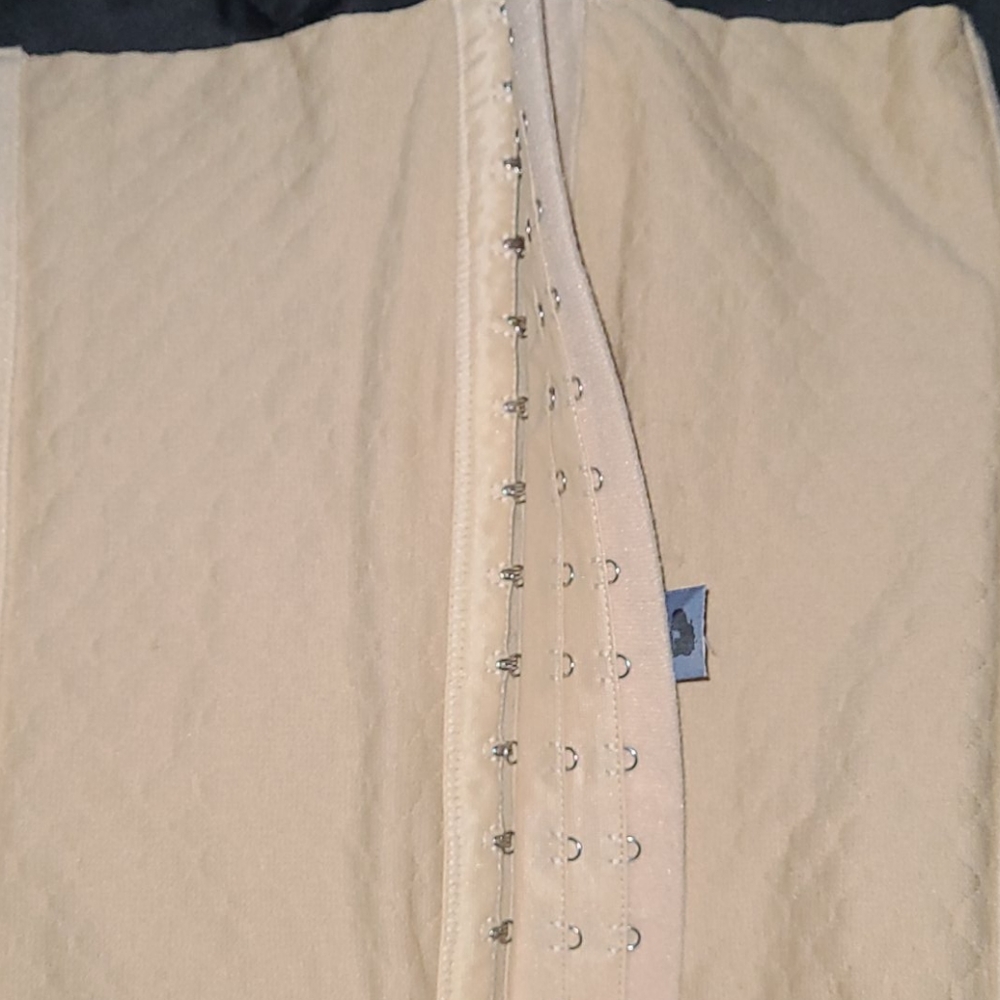 Faja - Body Shaper - Lipo Reduction Girdle - Picture 9 of 16